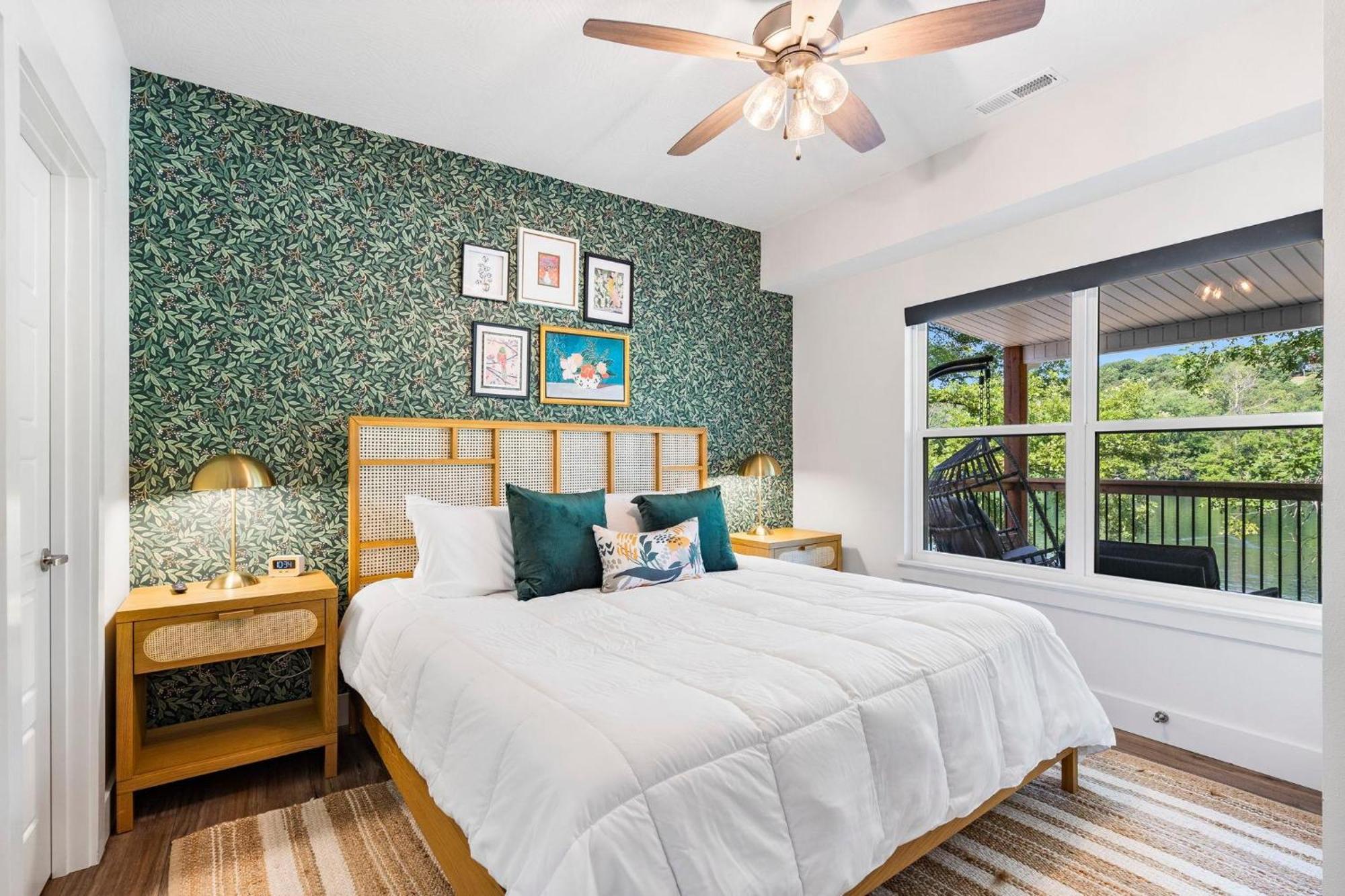 Five-Bedroom Holiday Home