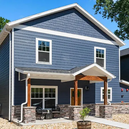 Lakeshore Living-2